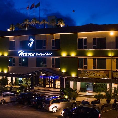 7 Heaven Boutique Hotel Pasir Gudang Exterior photo