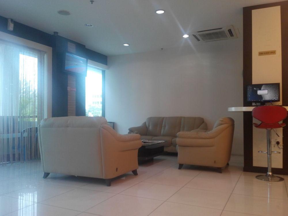 7 Heaven Boutique Hotel Pasir Gudang Exterior photo