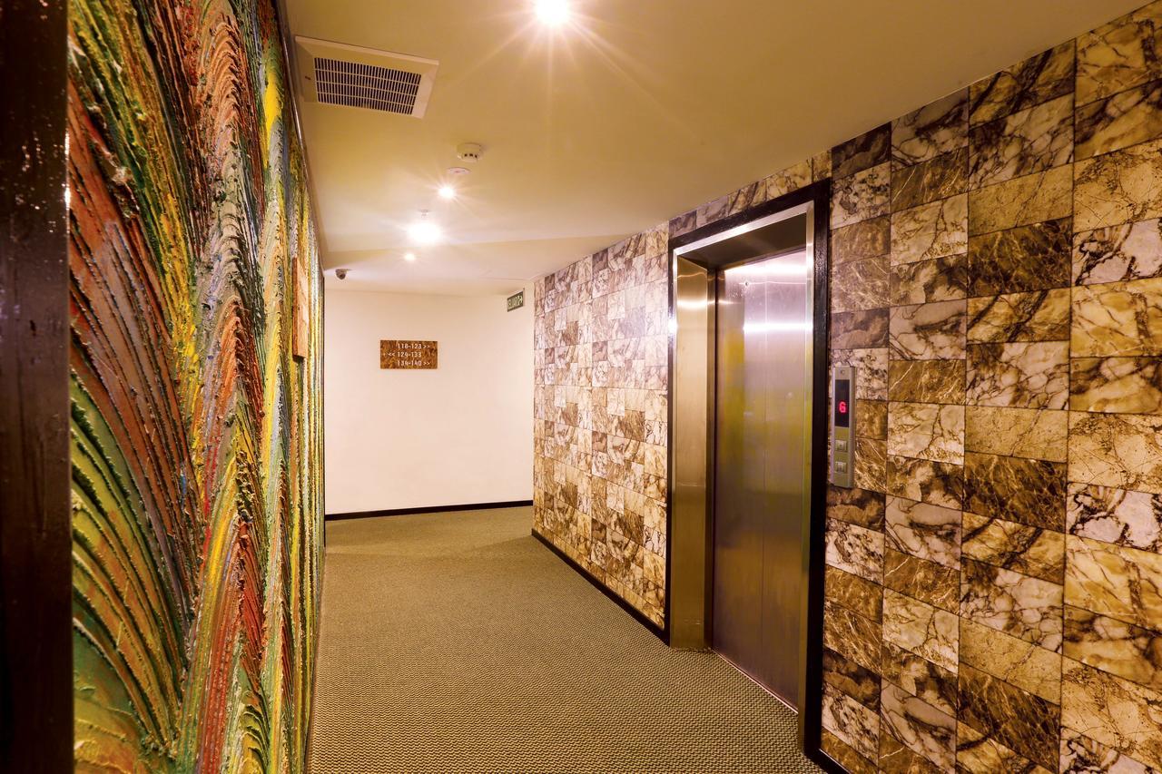 7 Heaven Boutique Hotel Pasir Gudang Exterior photo