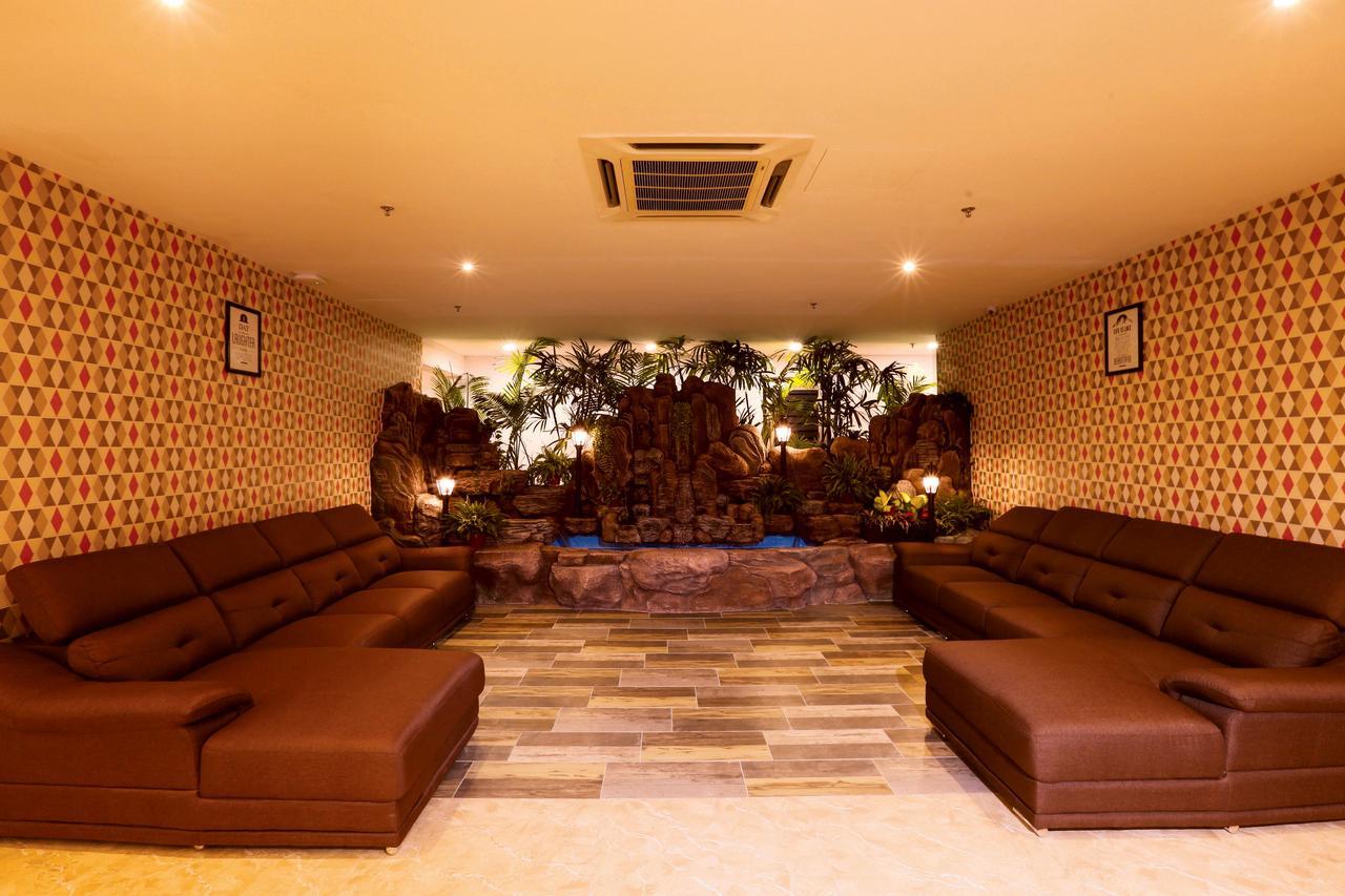7 Heaven Boutique Hotel Pasir Gudang Exterior photo