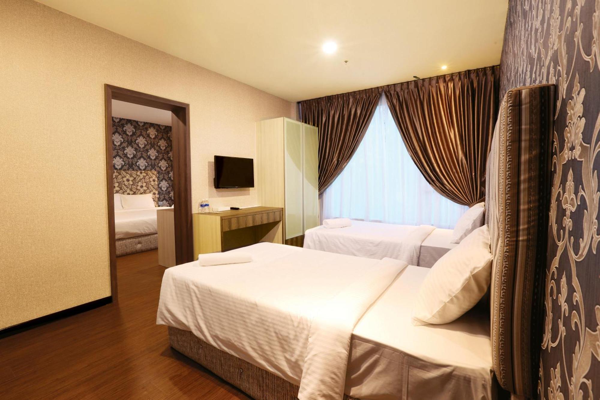 7 Heaven Boutique Hotel Pasir Gudang Exterior photo
