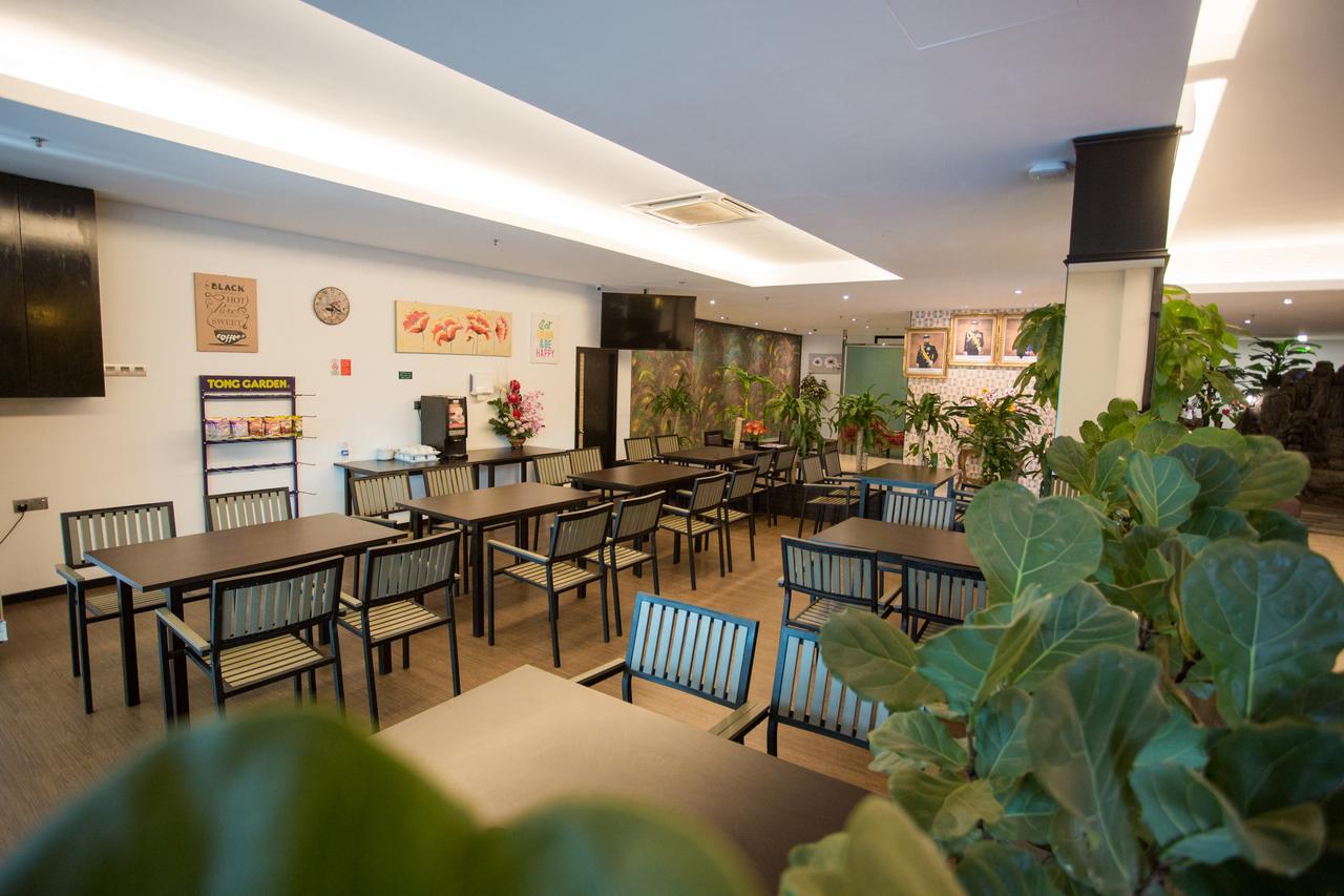 7 Heaven Boutique Hotel Pasir Gudang Exterior photo