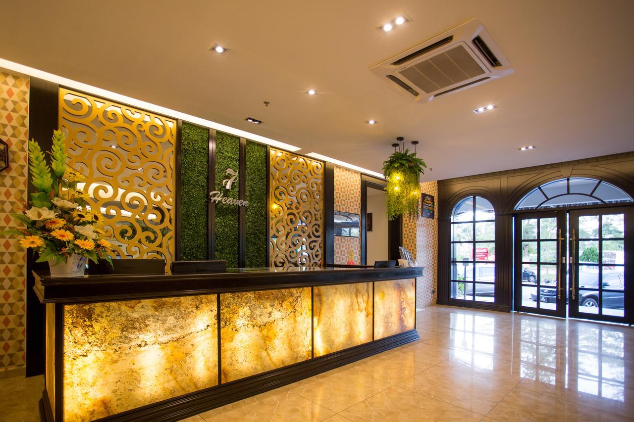 7 Heaven Boutique Hotel Pasir Gudang Exterior photo